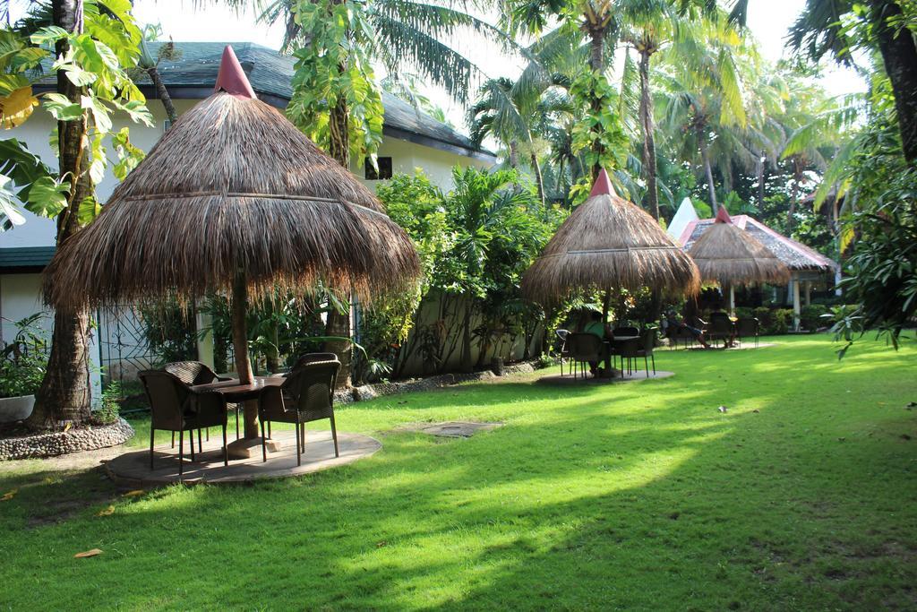 Tonglen Beach Resort Balabag  Екстер'єр фото